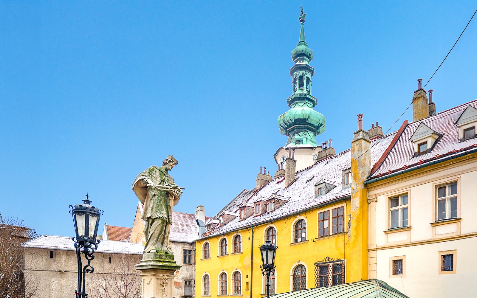 从维也纳出发一日游,游览布拉迪斯拉发历史中心。图库图片 1。