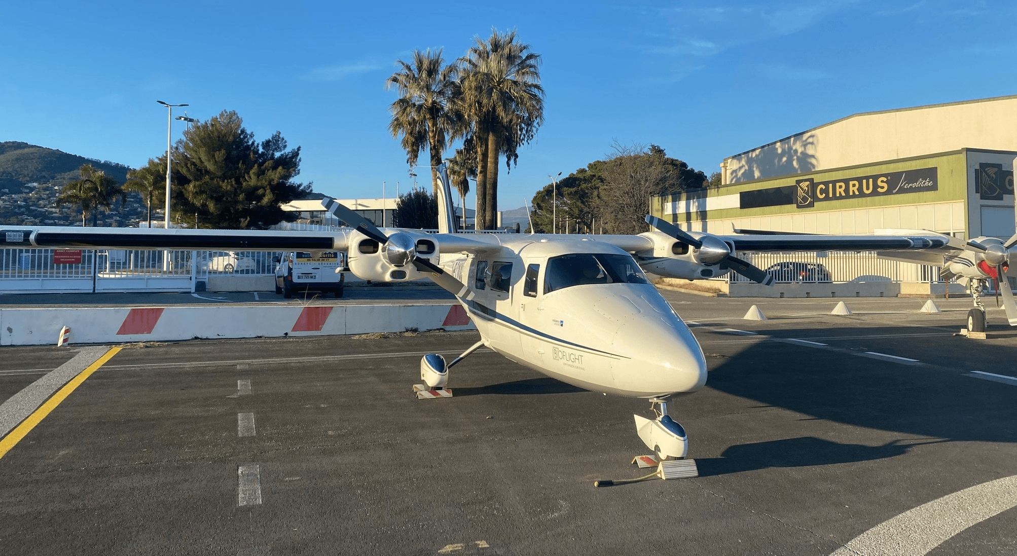 OY-YLS (Vulcanair P68C from 2022)