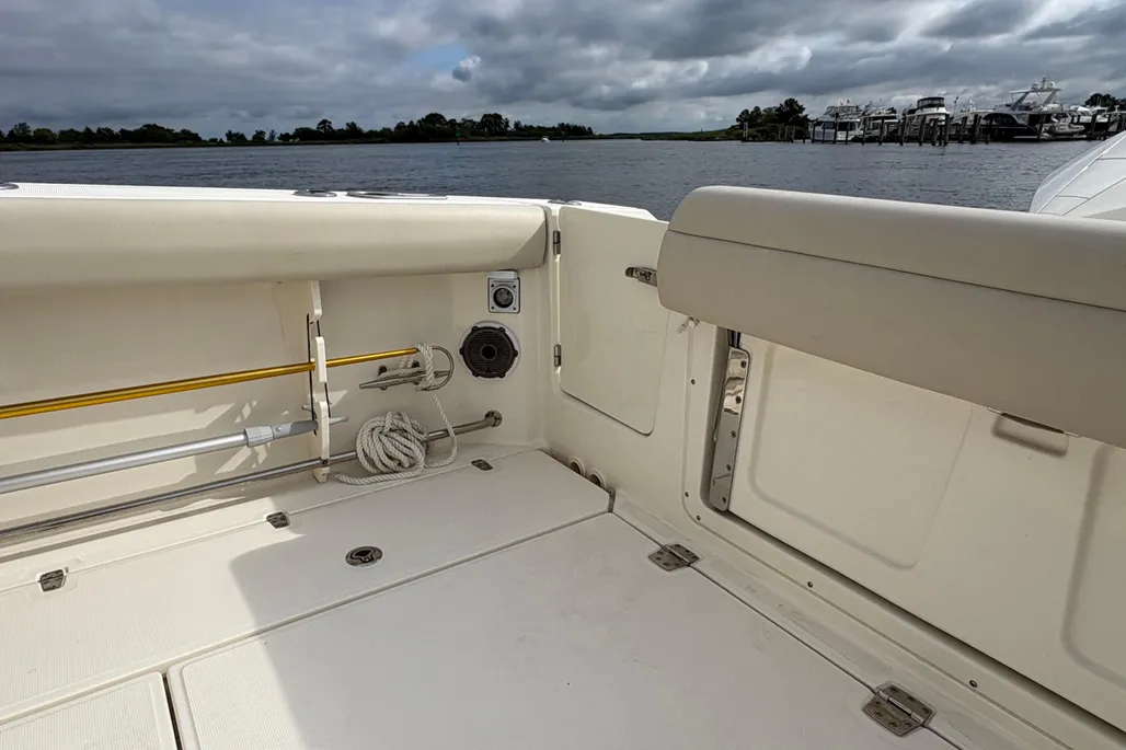 Boat thumbnail 10