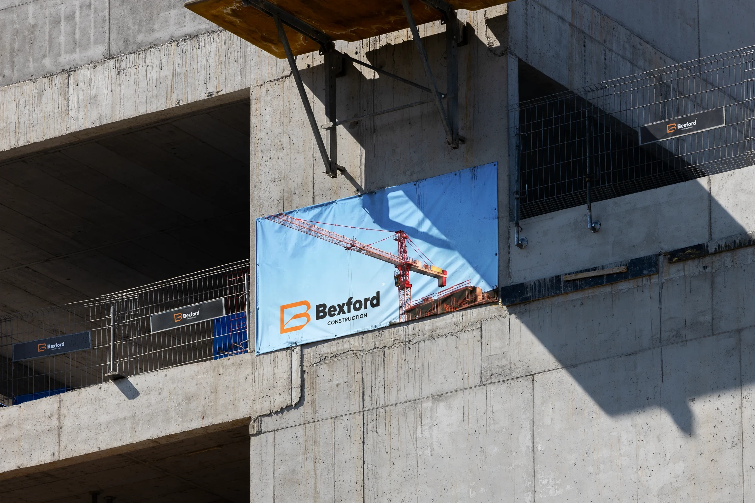 Bexford construction banner mockup