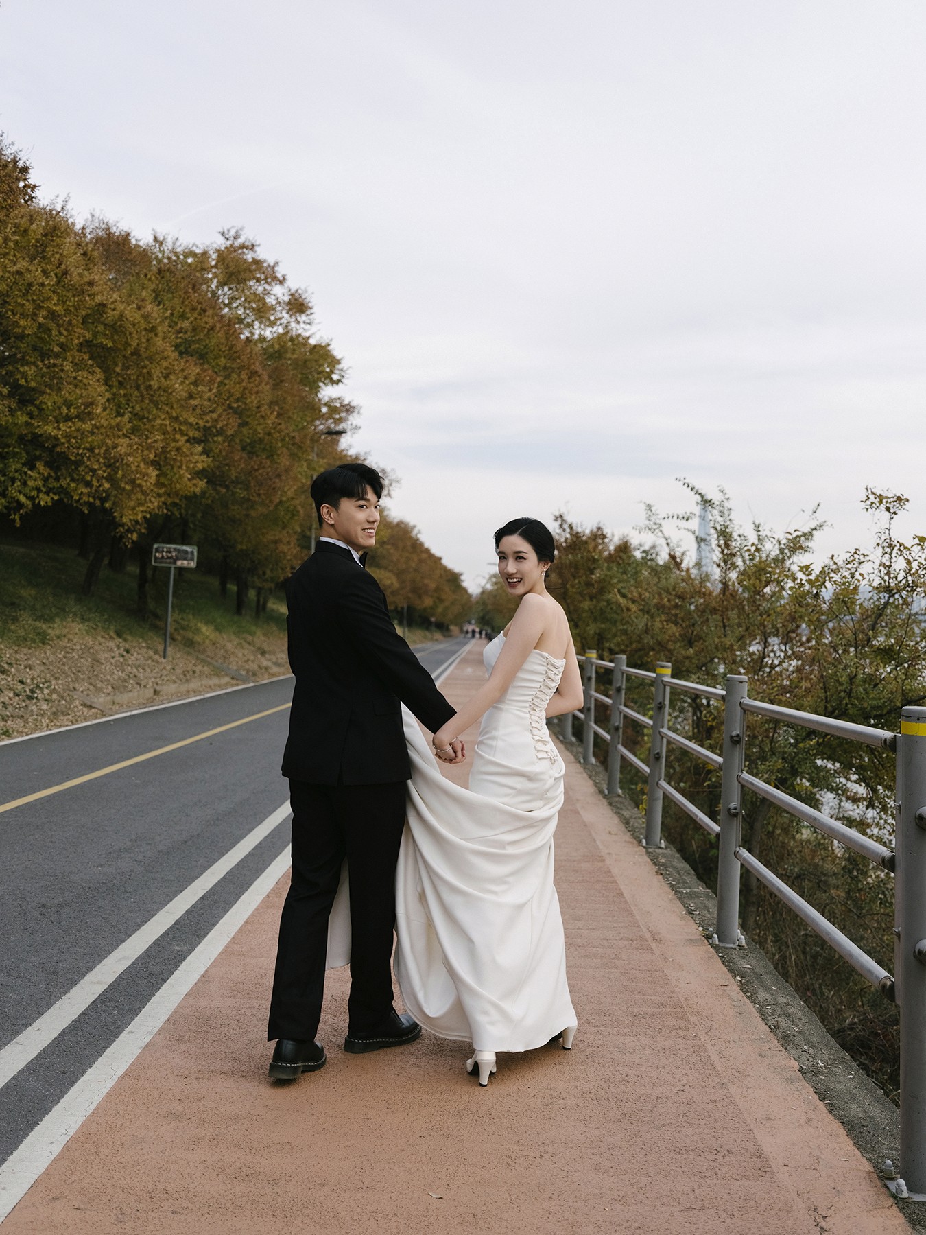 뚝섬 한강 웨딩스냅 후기 | 코코티에스냅의 자연스러운 한강 야외스냅