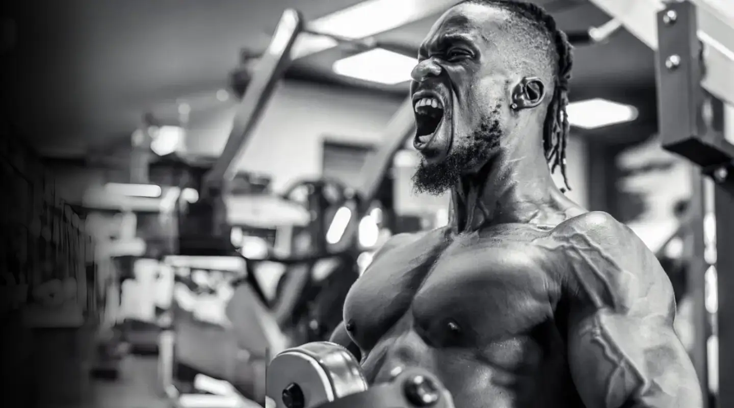 an man doing bench presses