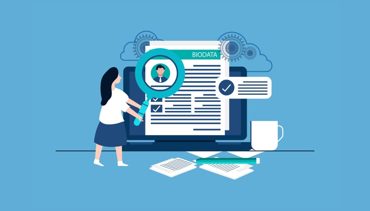 Illustration of two people adjusting interlocking gears within a circular arrow loop, surrounded by charts and checklists.