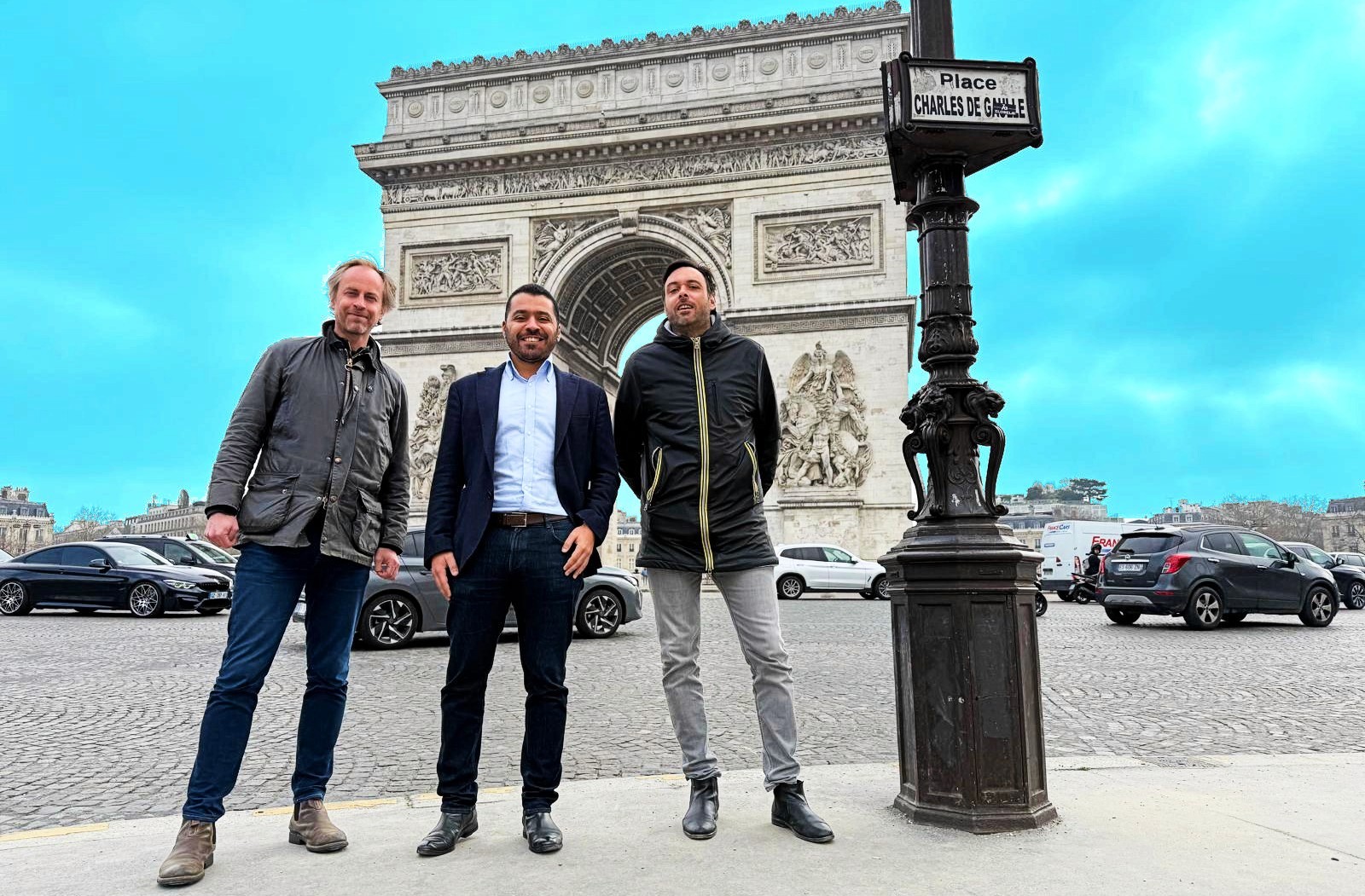 A view of the top of the eiffel tower