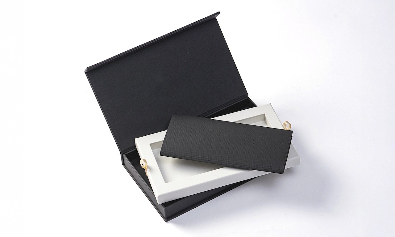 Luxury magnetic box with envelope premium corporate presentation