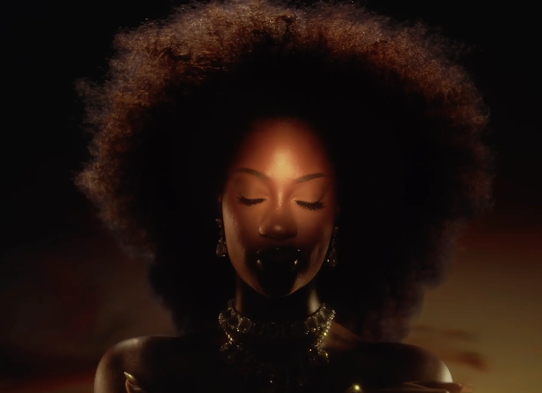 Tems_Born_In_The_Wild_T-Unit