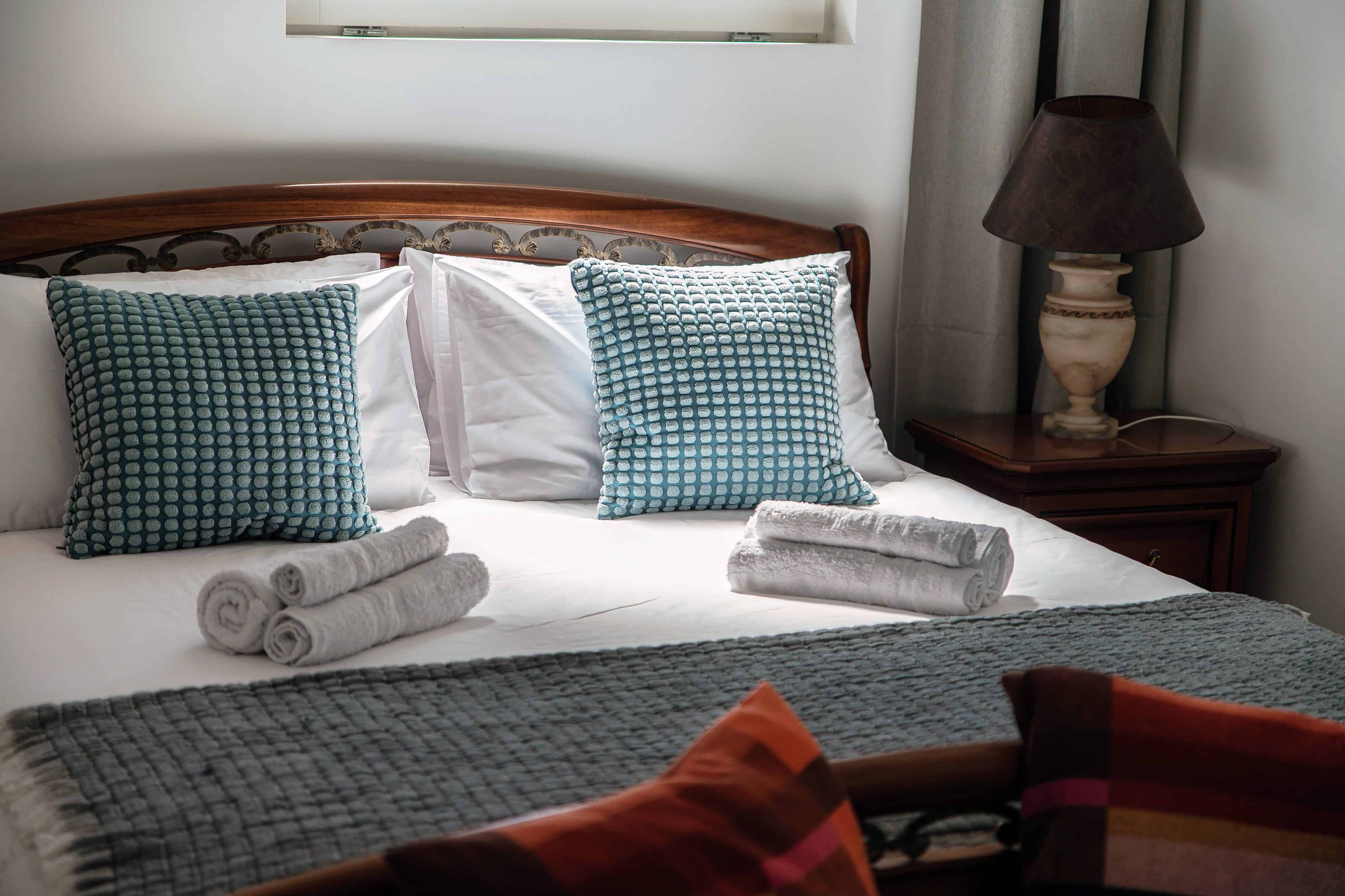 bed room lake view rovenna appartament cernobbio