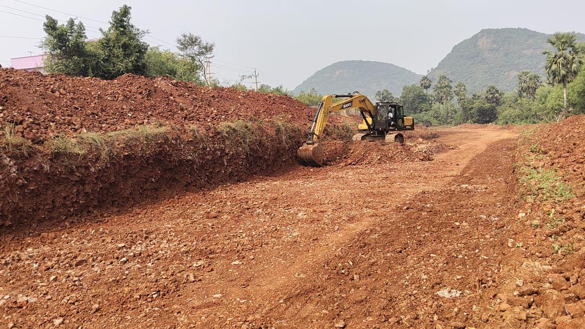 VMRDA Sets May 2026 Deadline for 7 Roads Linking Vizag to Bhogapuram Airport news cover