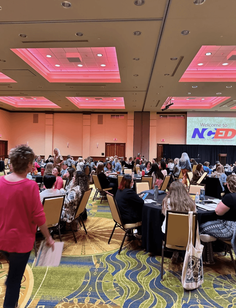 Picture of the audience before a keynote event