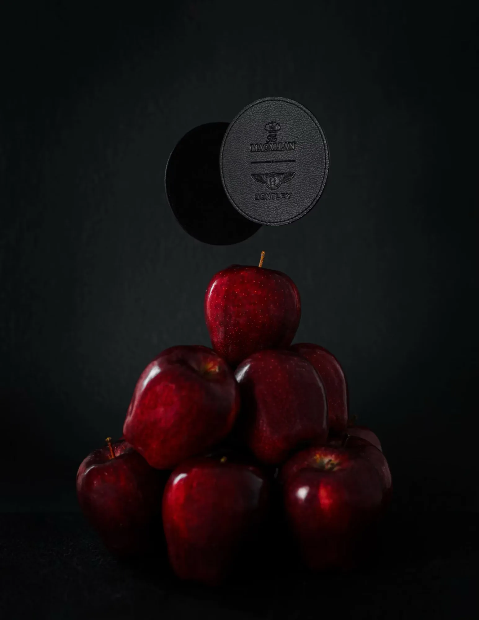 Macallan × Bentley / Fresh.iD — project image 01 by Roman Olinchuk. 香港攝影、創意影像及視覺敘事作品。