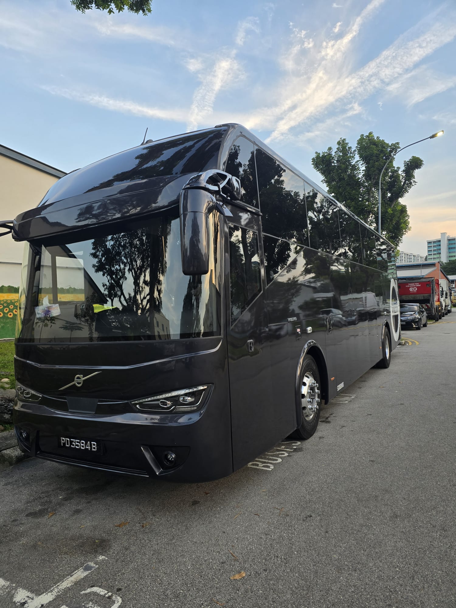 Wuli Transport Services Volvo touring coach for Singapore charter