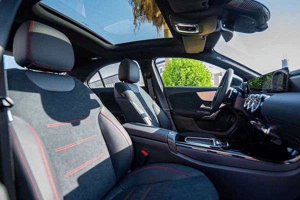 Mercede Car Hire Dubai Royal Car Collection