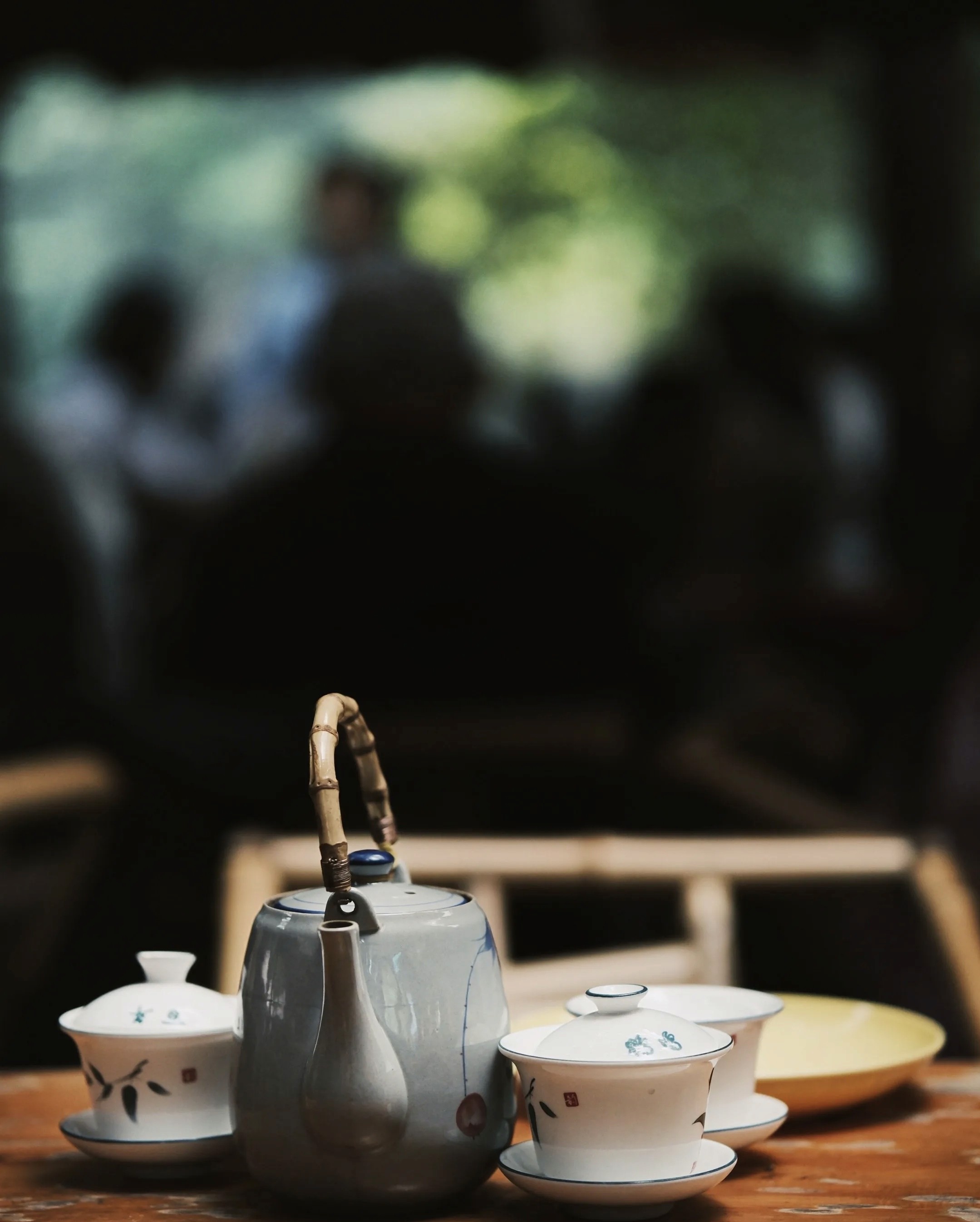Traditional gaiwan tea set at outdoor tea houses in Chengdu People's Park
