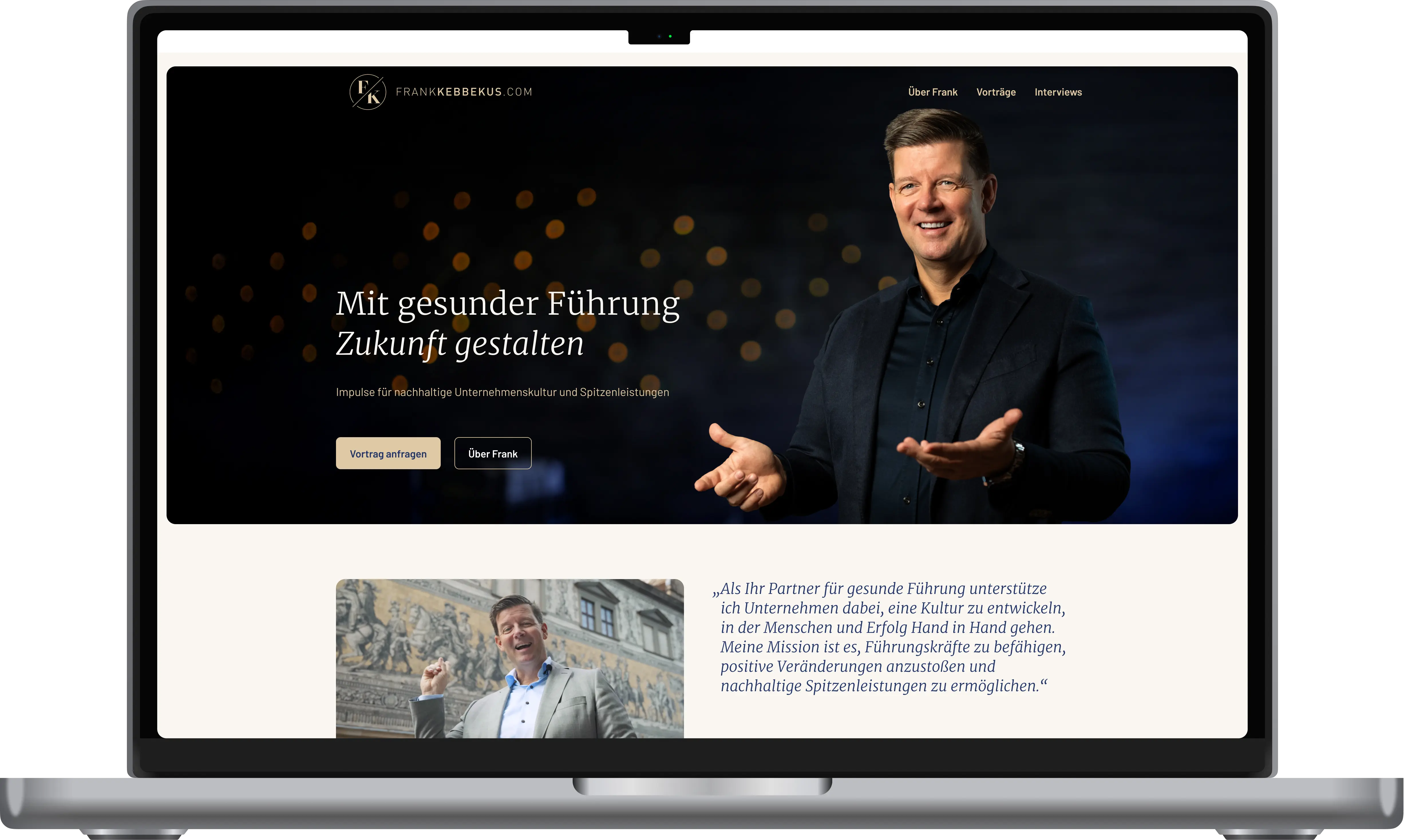 Drei beispielhafte Ansichten der mobilen Ansicht der Webseite