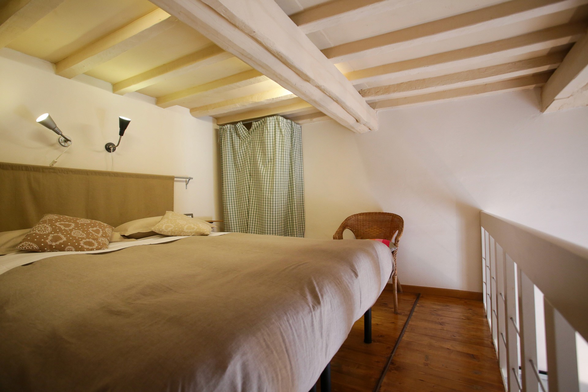 Immagine camera su soppalco