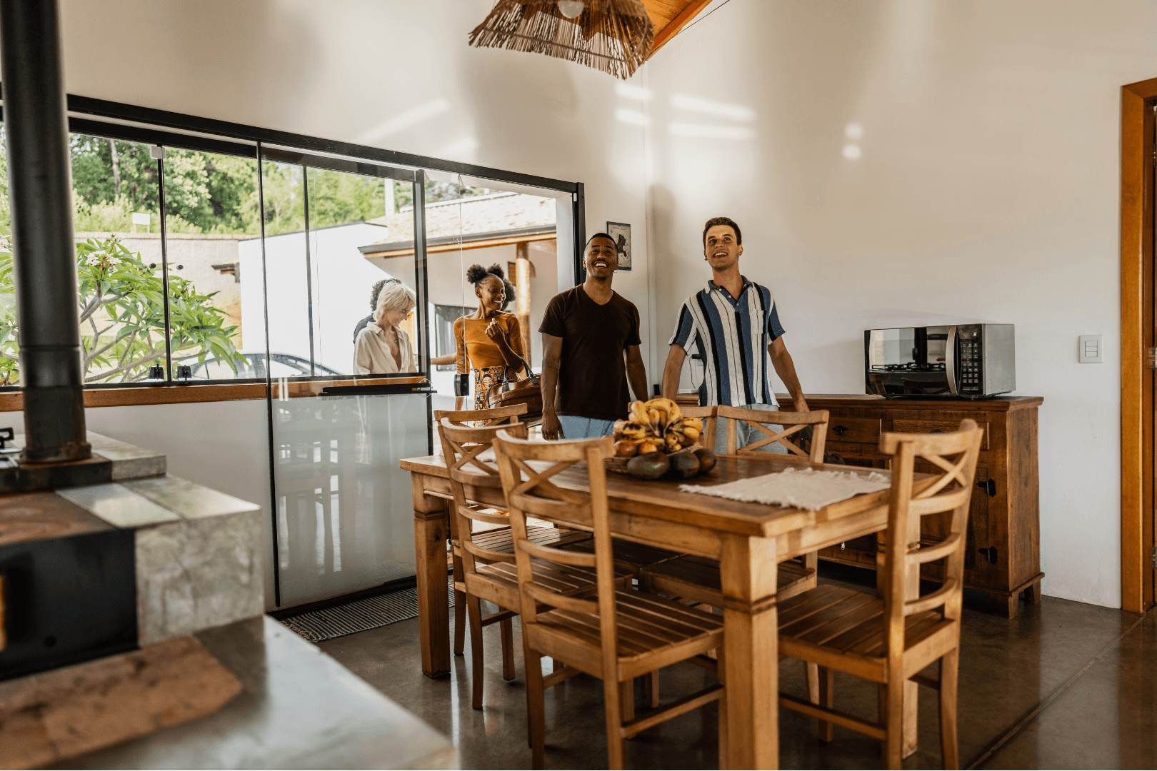 5 Essential vacation rental software features for new hosts