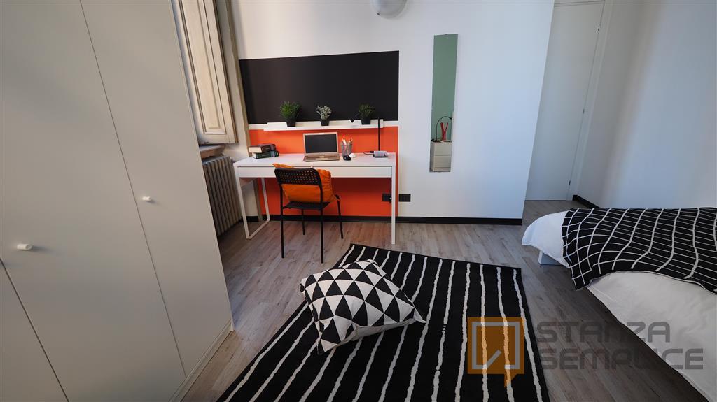 12.29 sqm room in Via Alberto Nota, Torino