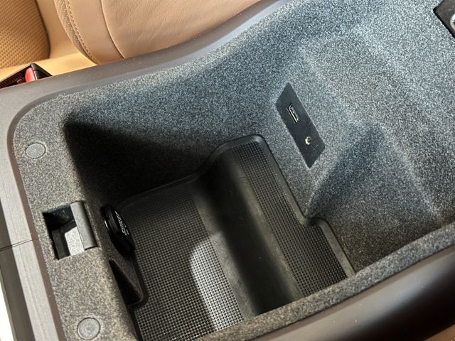 PORSCHE Cayenne 2013 BLACK Gebrauchtwagen - Galeriebild 21