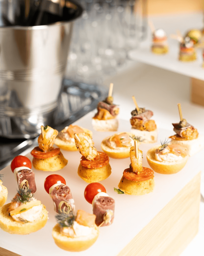 plateau servi et préparé par La Table de Cana