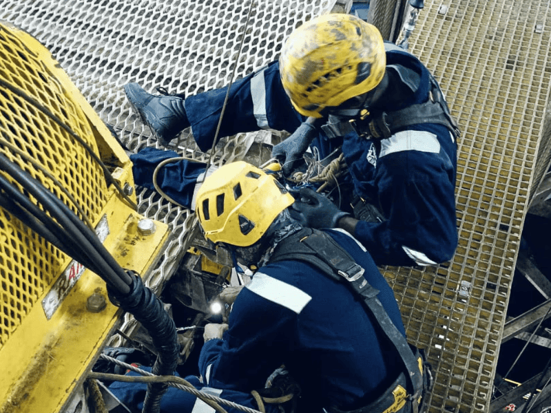 Derrick refurbishment & upgrades
