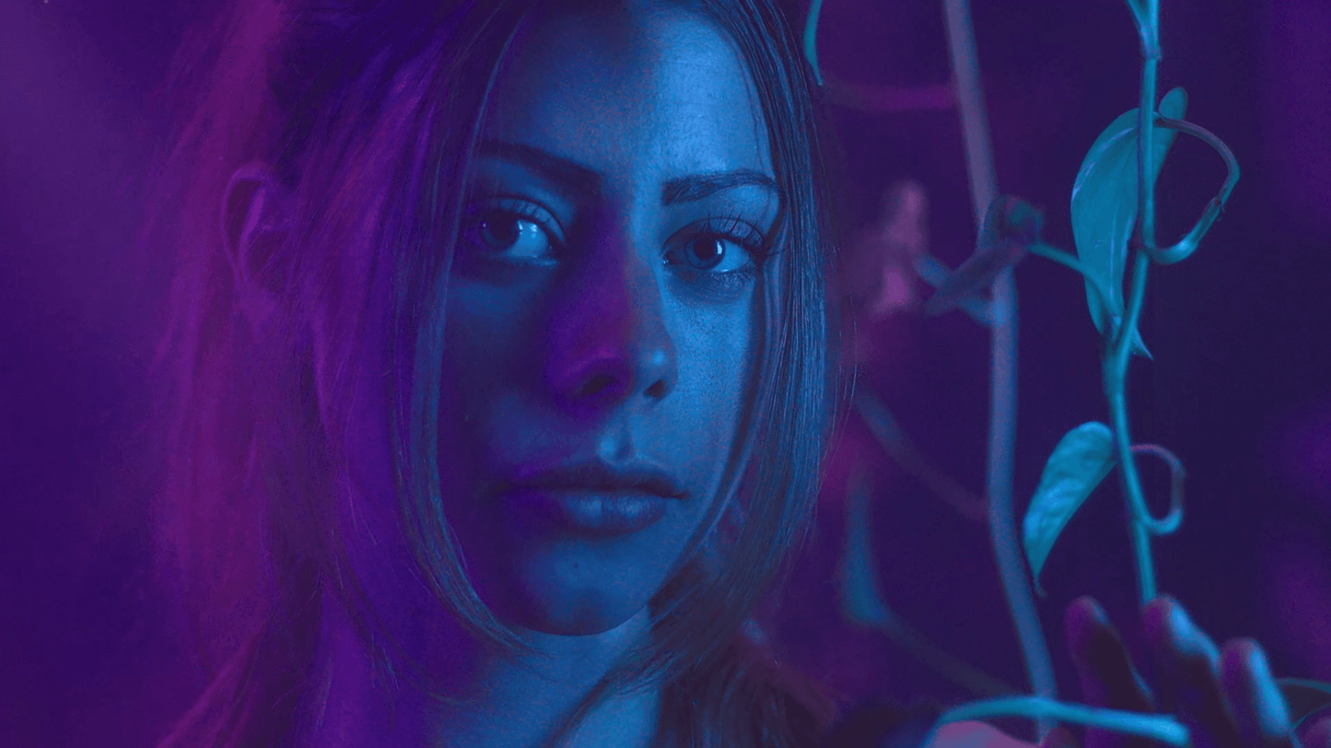 Batch.Works logo over a photo of a box of 3D printed objects