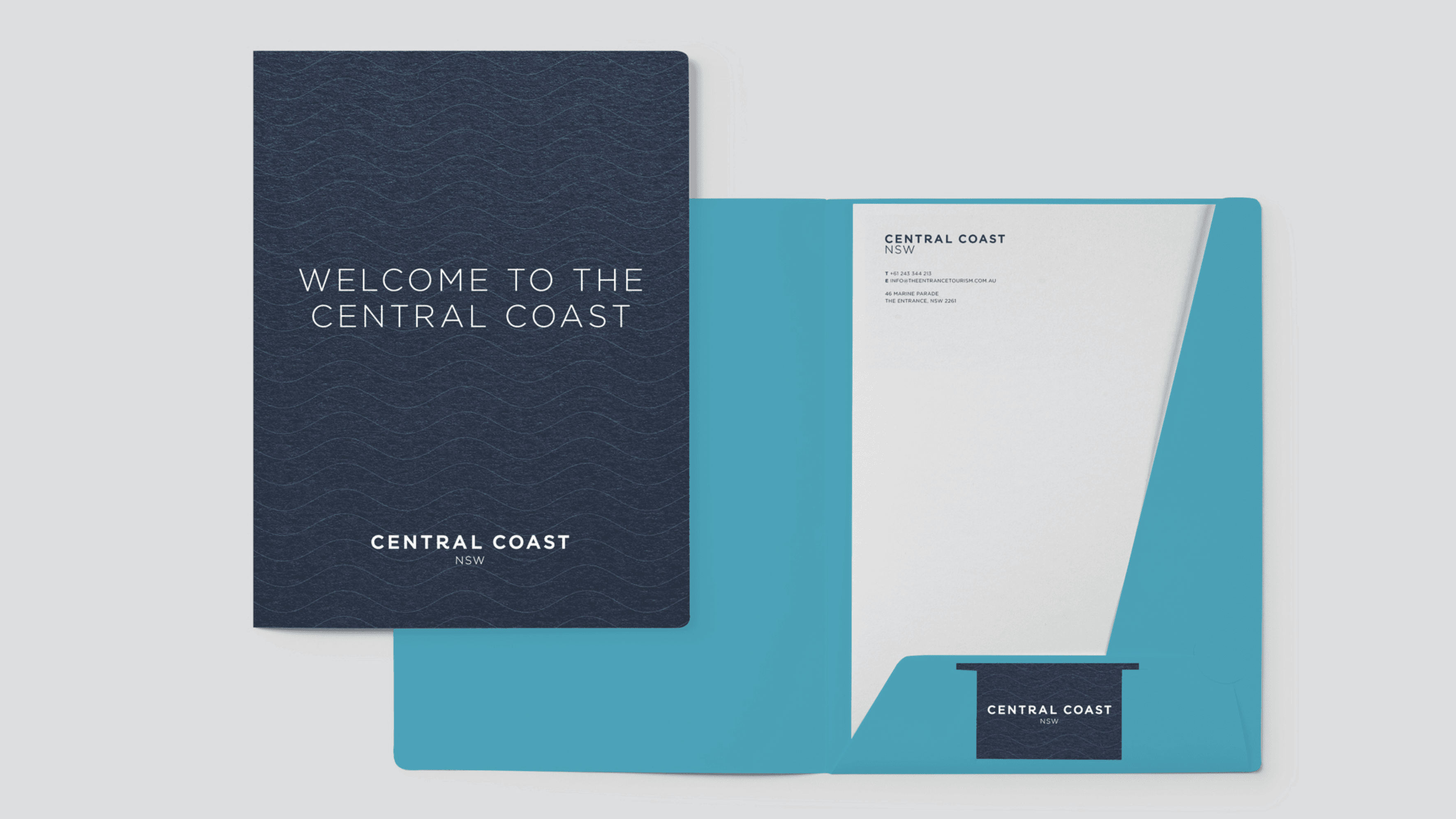 Homescreen with open bottom drawer