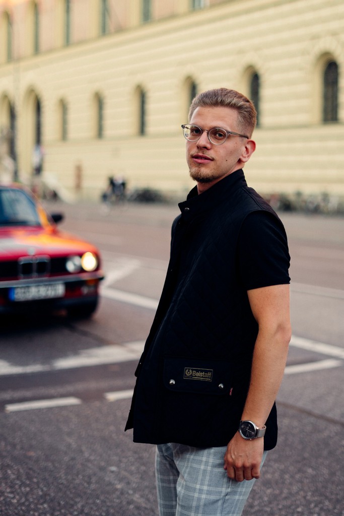 Portrait of a man with blurry background looking directly at the camera