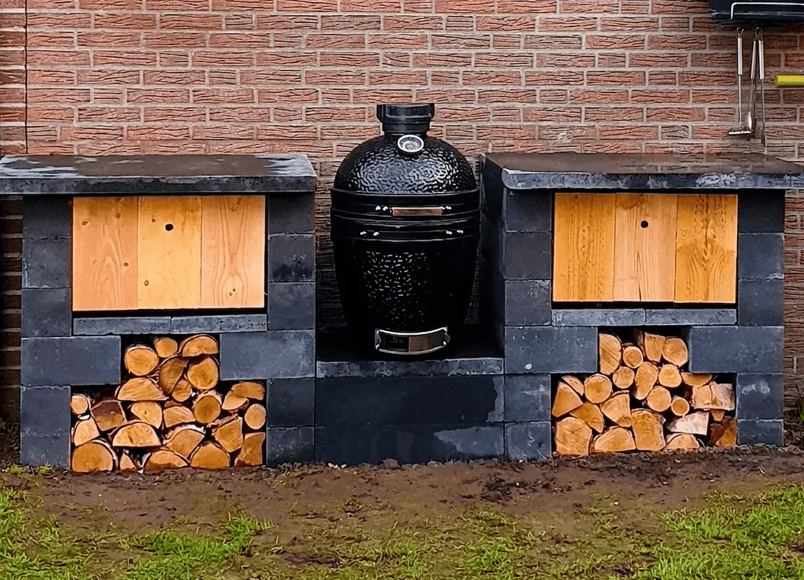 Tuinaanleg van een houten bijgebouw door Star Landscaping te Cuijk