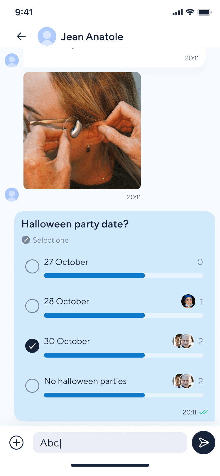Doctolib Connect Poll sent in conversation
