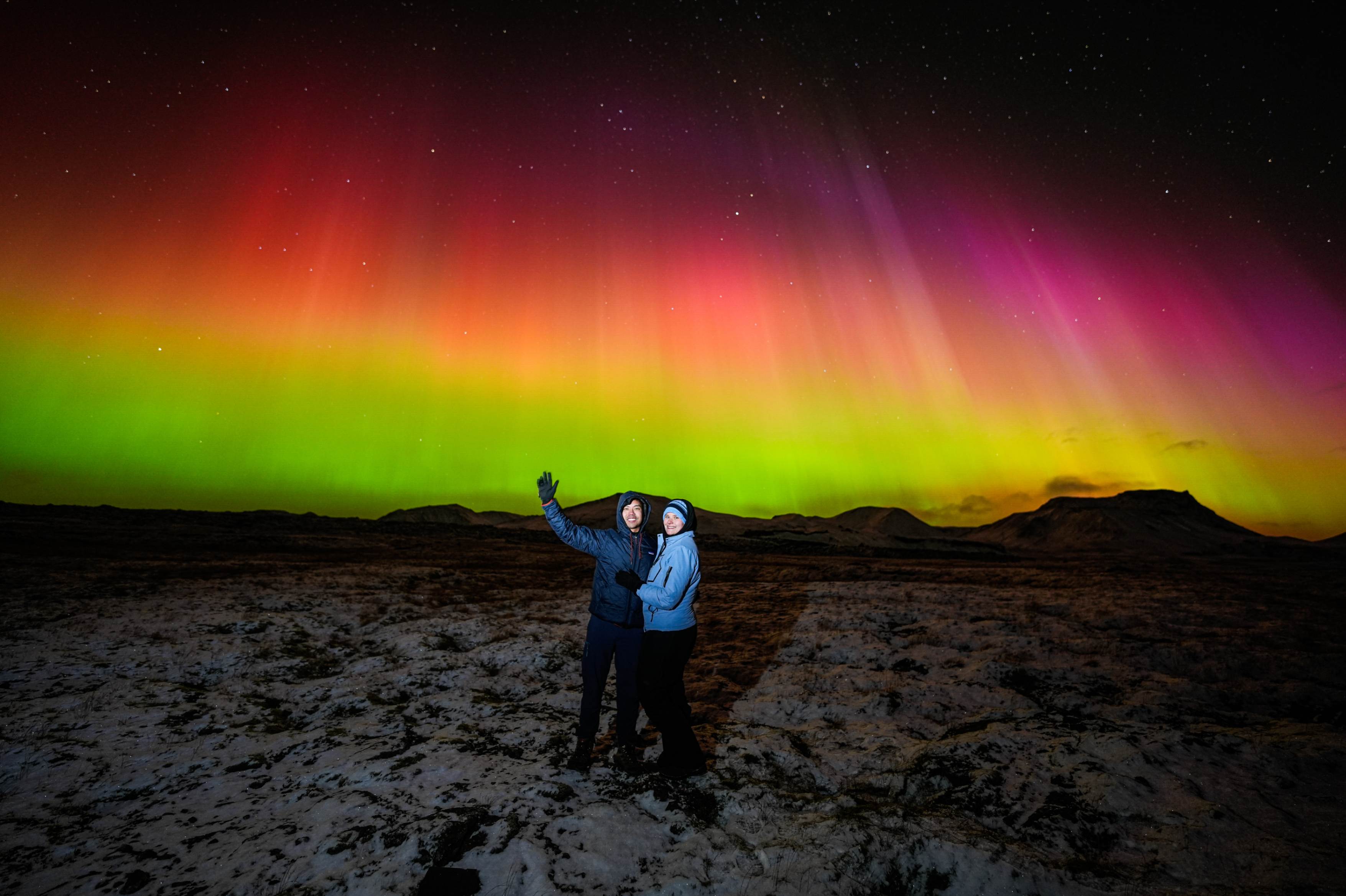 Northern Lights tour photography from Aurora Experts in Iceland, featuring guests beneath the aurora, winter landscapes, and vivid skies over remote Icelandic locations.