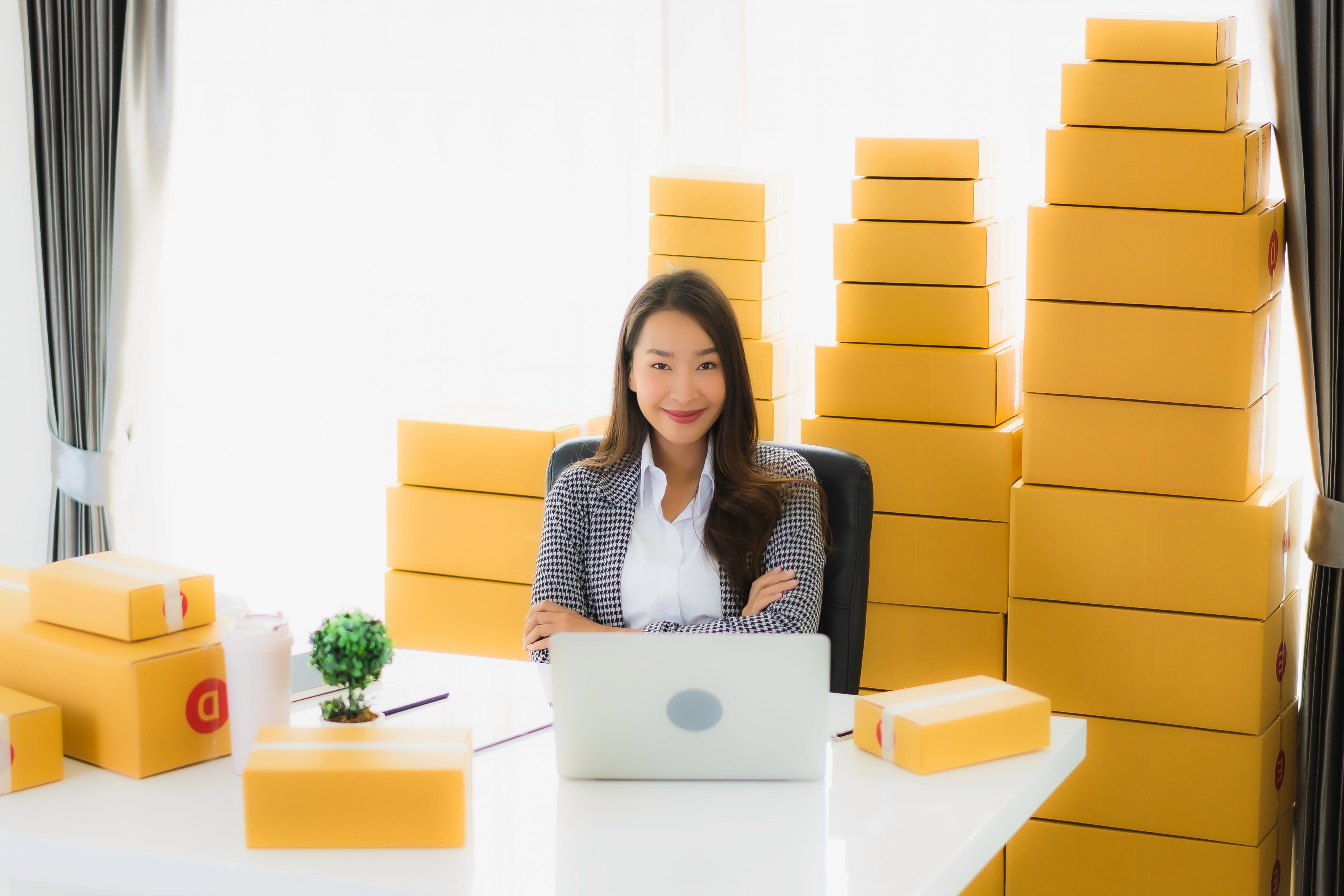 Secure your Dubai E-commerce license in Dubai with expert guidance. Start online business today