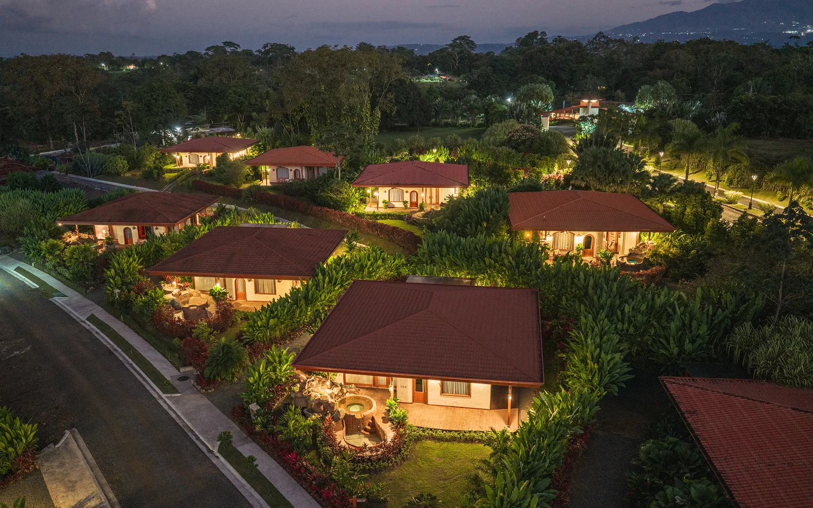Rooftops at Aremnal Hills amongst nature