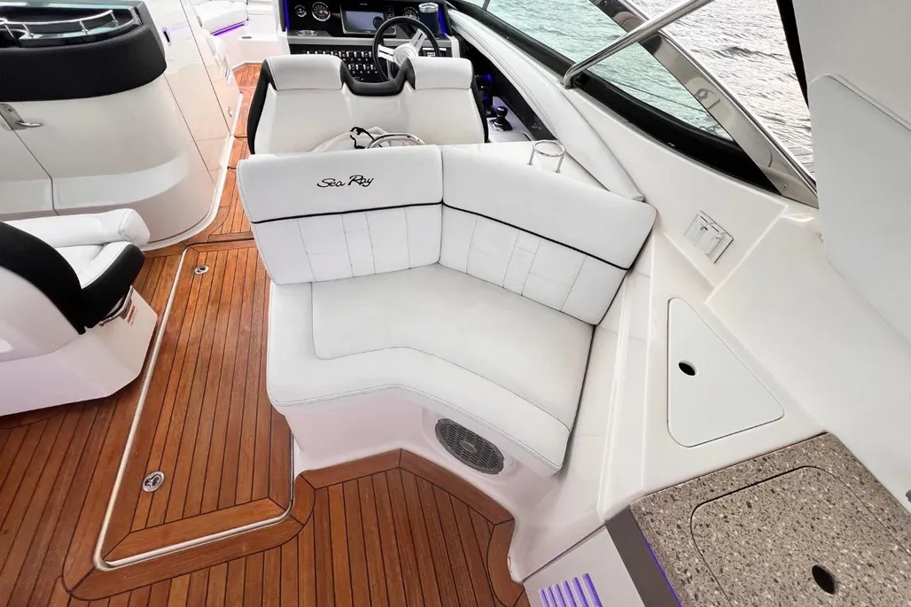 Boat thumbnail 8