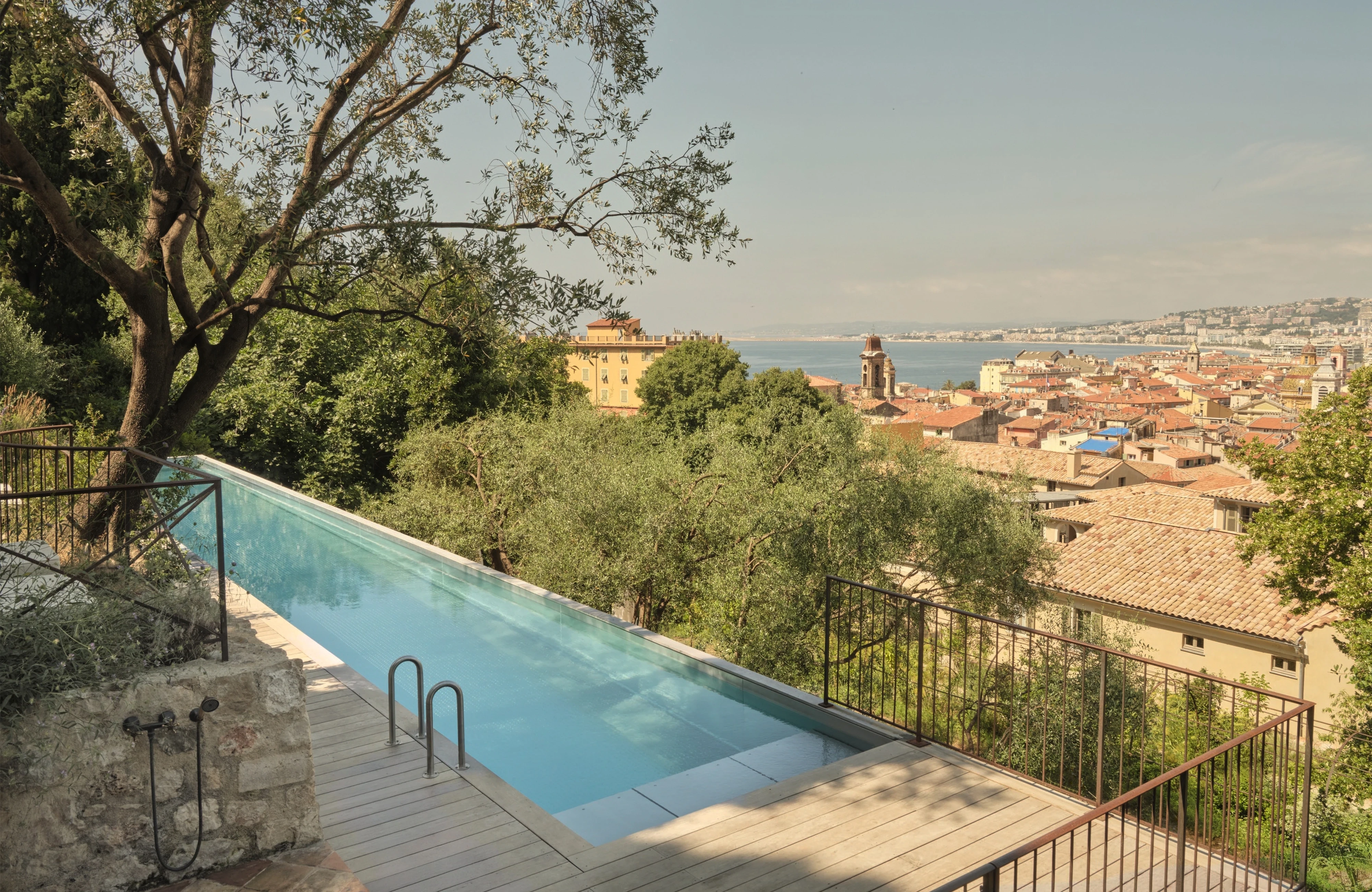 hotel du couvent Nice pool hotel piscine nice french riviera