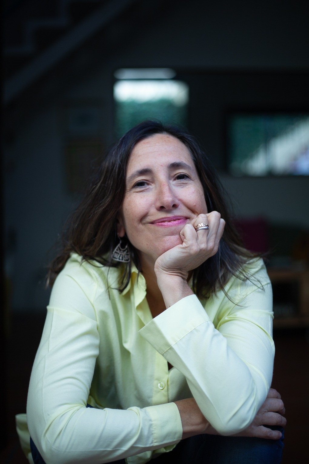 woman wearing black crew-neck shirt