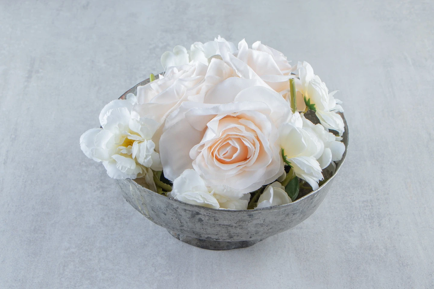 White multiple flowers