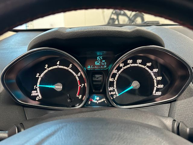 FORD Fiesta 2016 RED Gebrauchtwagen - Galeriebild 12