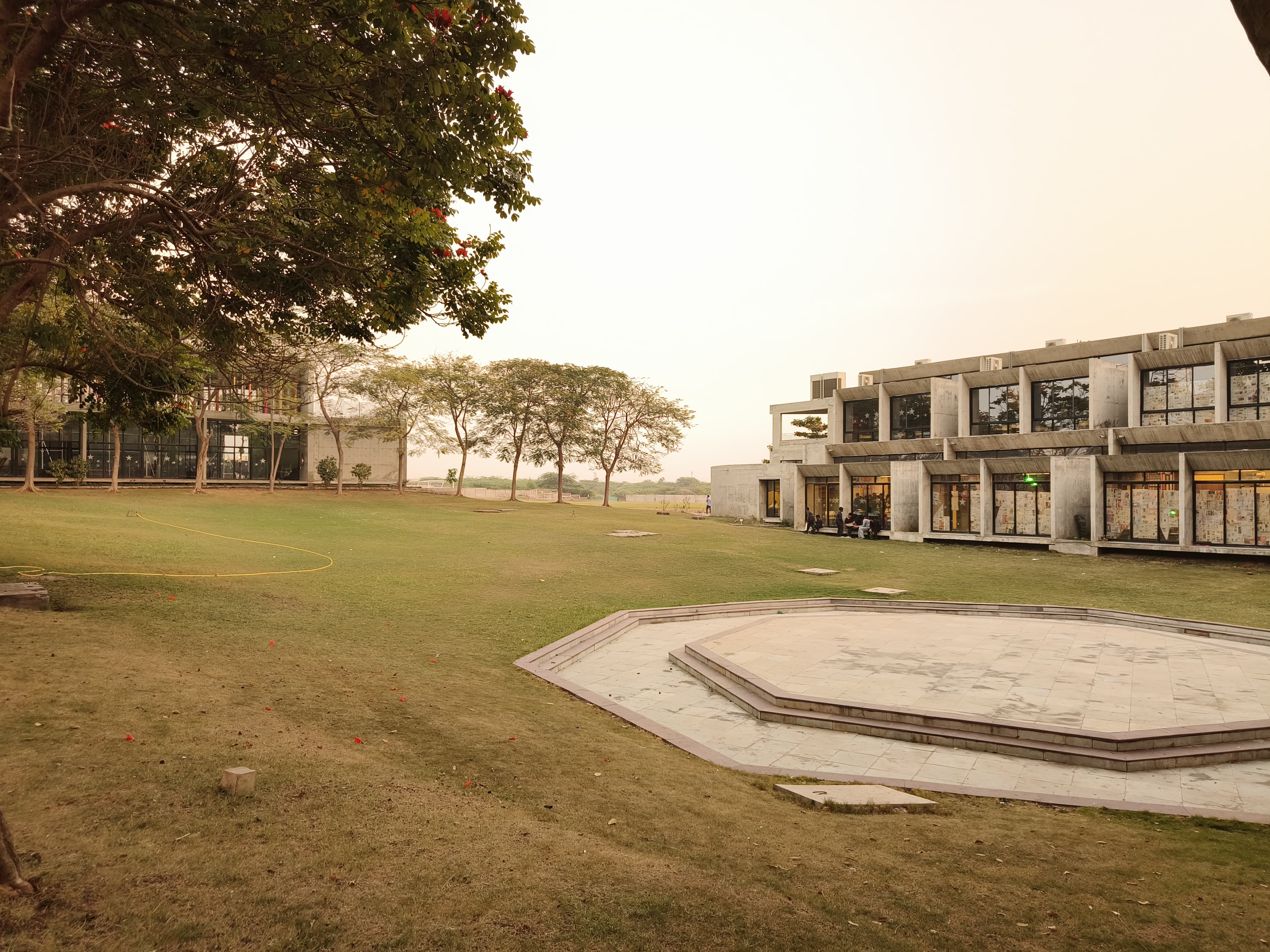 Hero Image Free Photography template real Mehedi