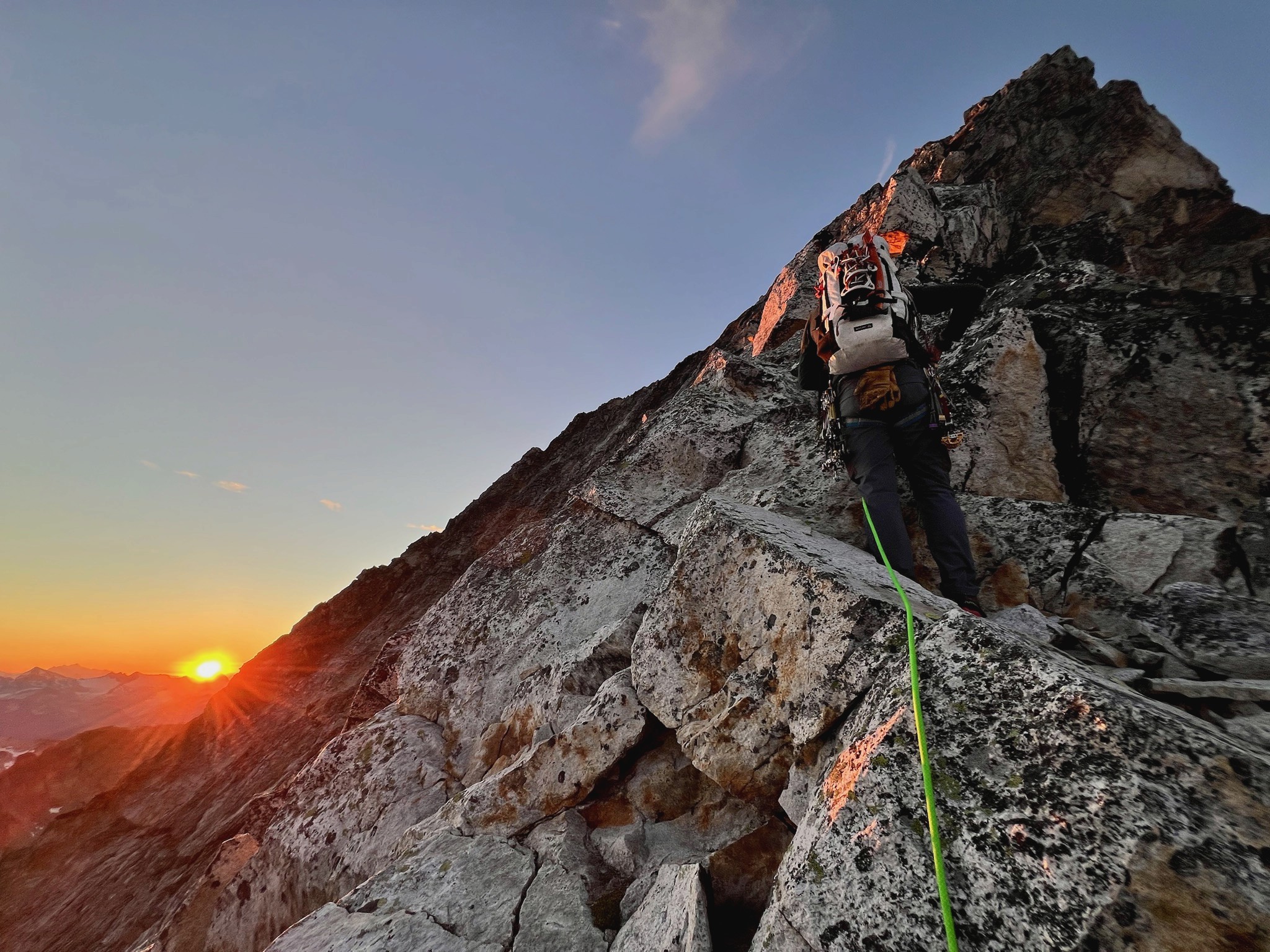 Skyline Mountain Guides