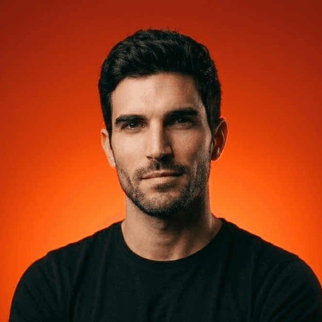 Profile Picture of a American citizen on a Orange Gradient Backdrop