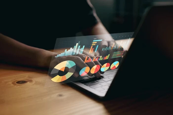 Intelligence commerciale : définition, enjeux et outils pour mieux piloter votre stratégie