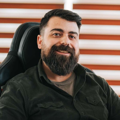 Blagoy - Lead Designer at Pinestel