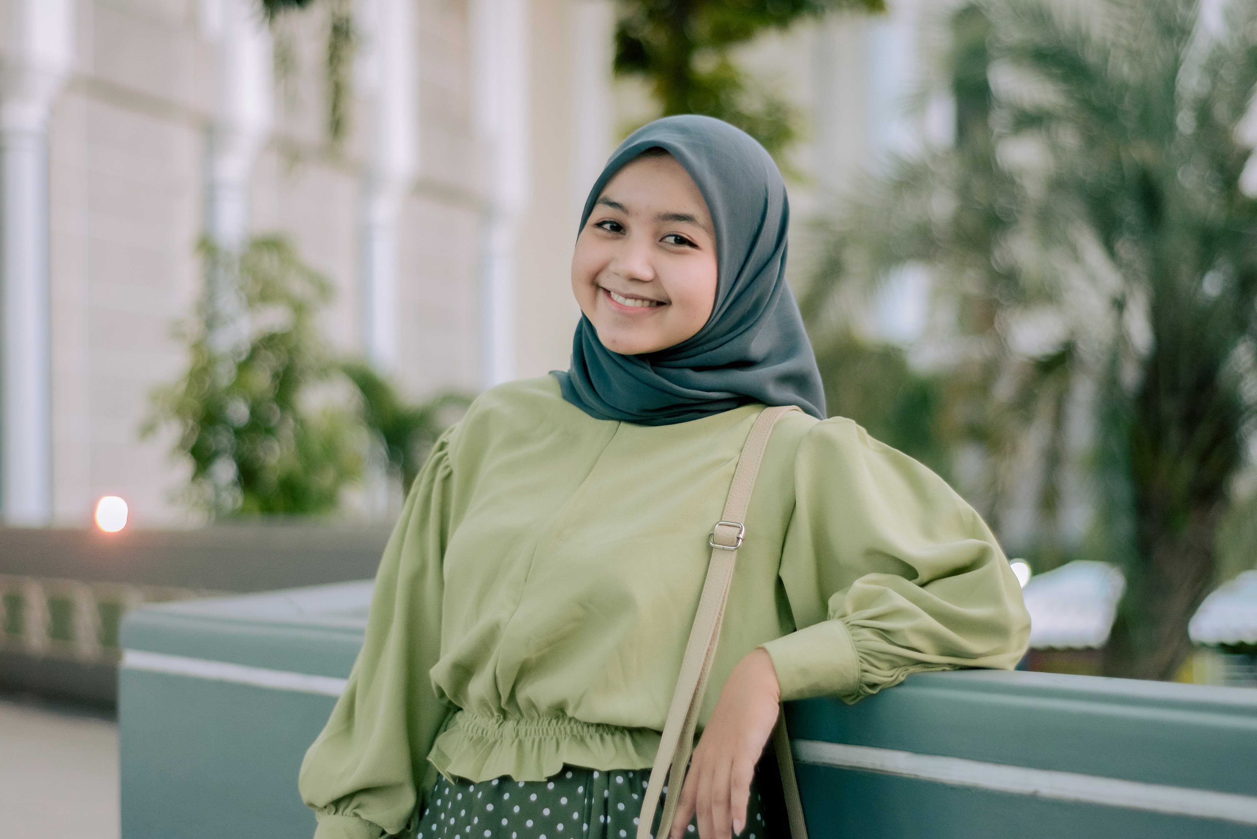 Lintang at Masjid Al-Akbar Surabaya