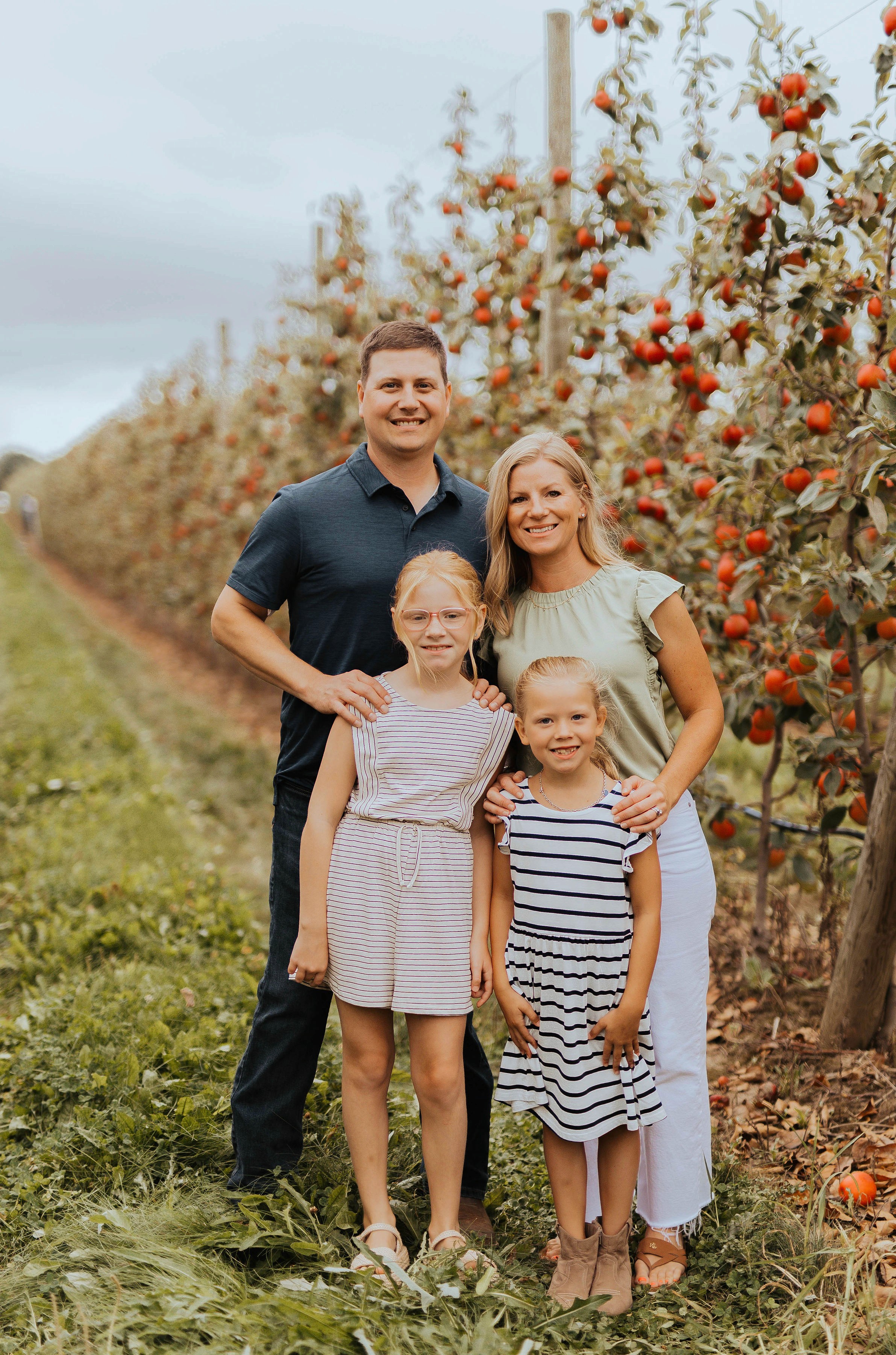 brown-family-photo-orcahrd