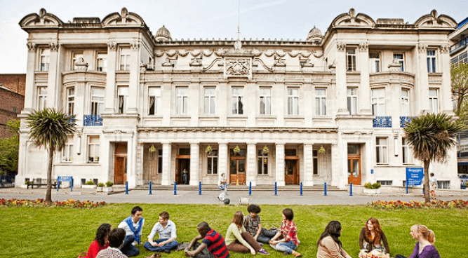 Queen Mary University of London Faculty of Medicine and Dentistry Malta building