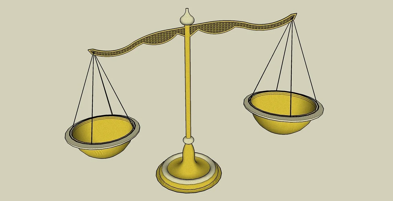  Should I Join Toastmasters to Learn Public Speaking? (The Pros & the Cons)