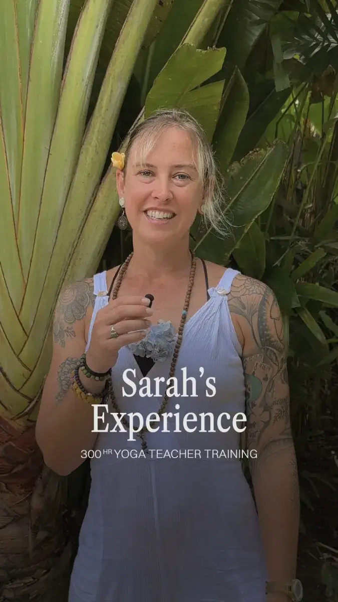 Video review from Sarah sharing her advanced 300-hour yoga teacher training experience with Ulu Yoga in tropical Bali