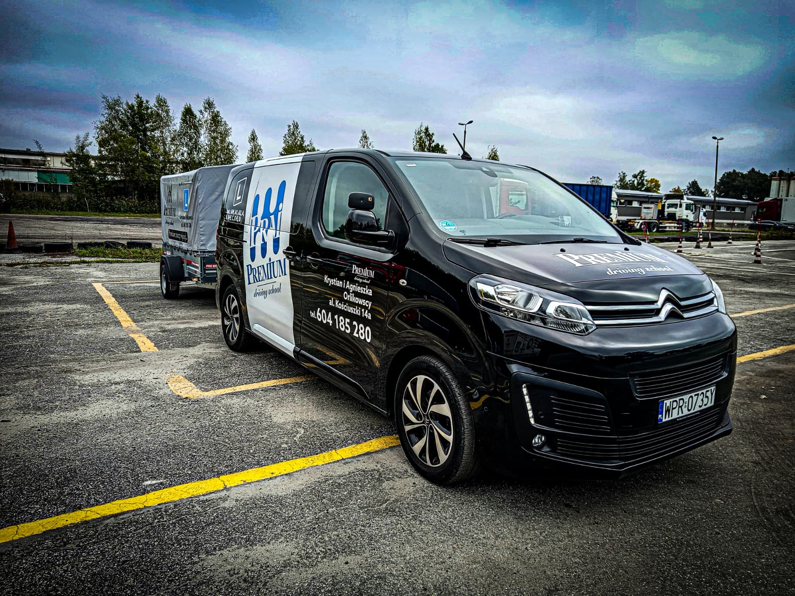 OSK Premium szkoła jazdy Mustang kurs kat B