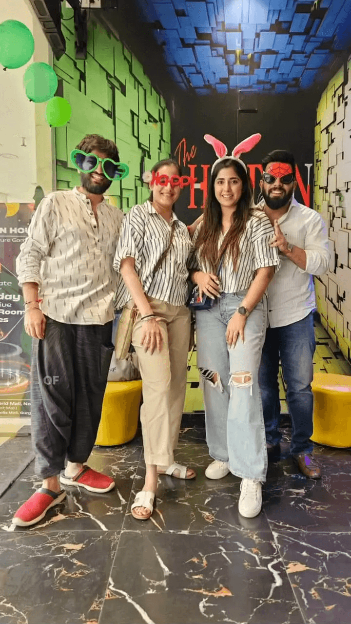 Influencer Whimsy Vibe with friends after playing escape game