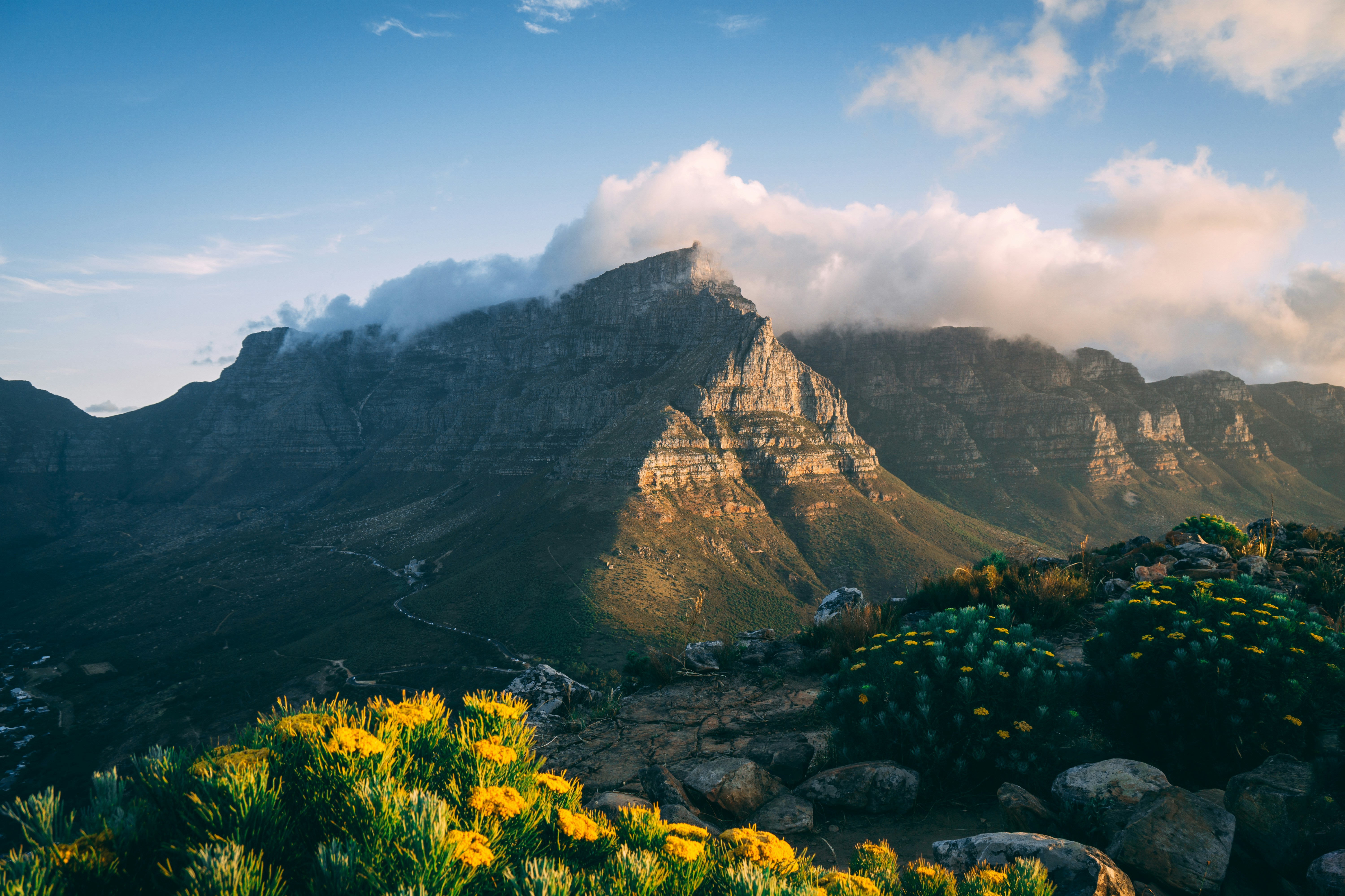 Tabel Mountine - Lion's Head Mountein